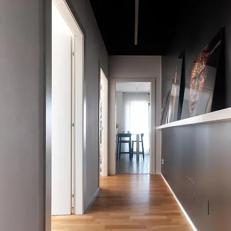 With Panoramic View Of And Public Free Parking Lot Mediolan